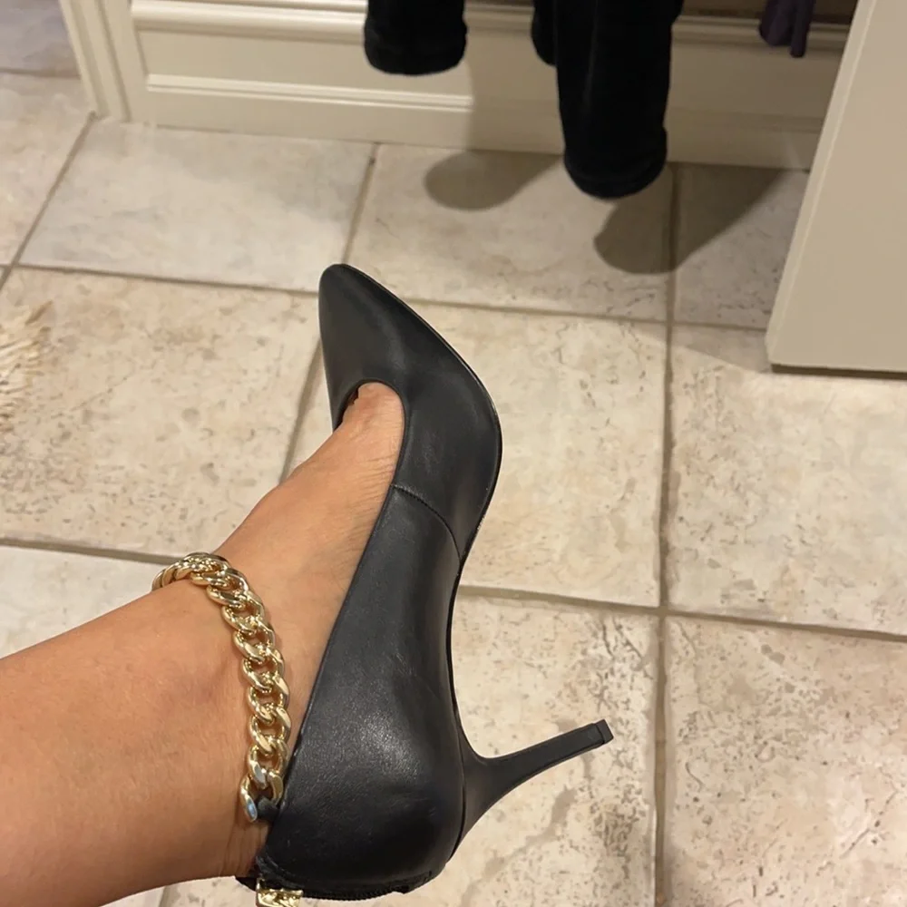 Jessica Simpson black heels - Picture 3 of 7